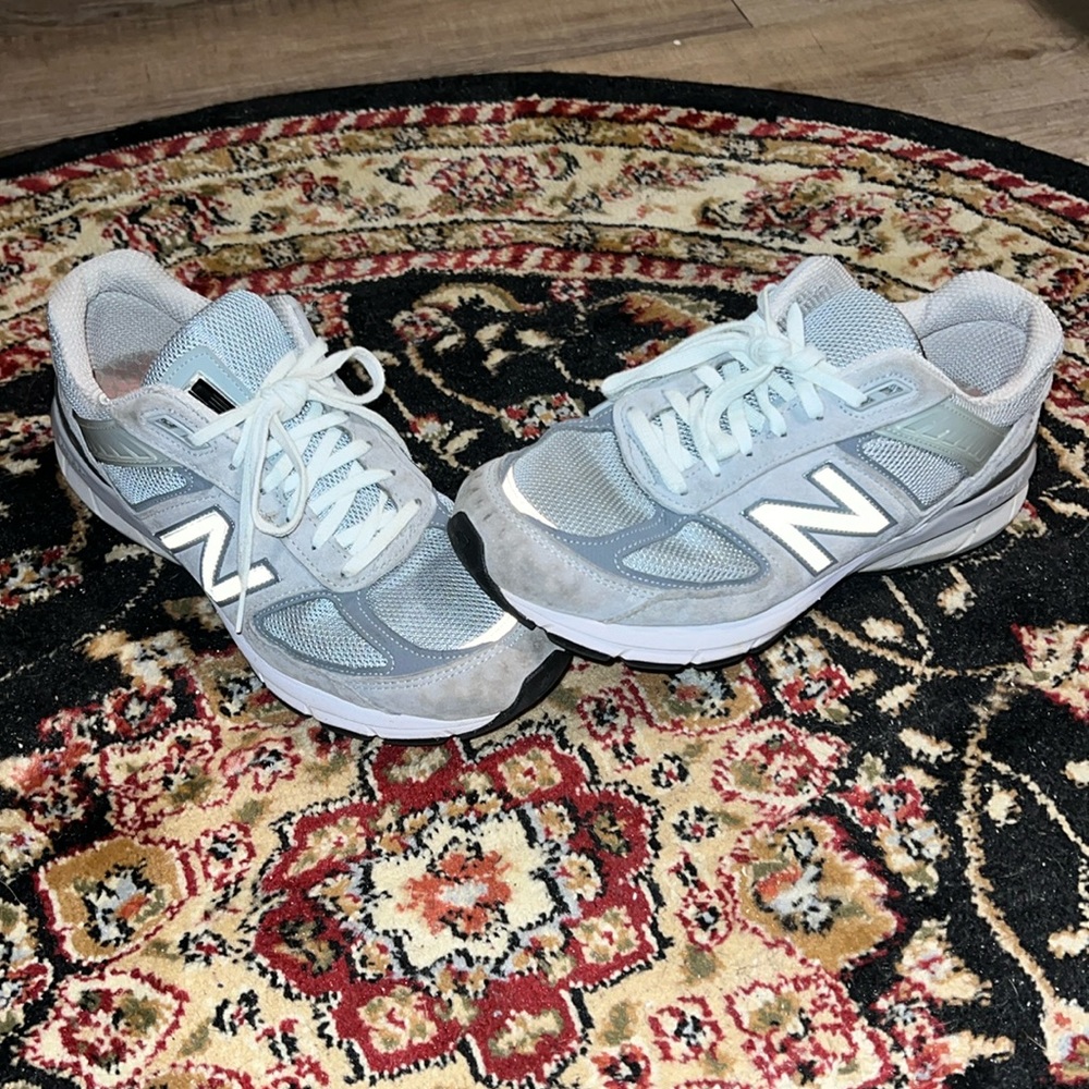 New Balance 990